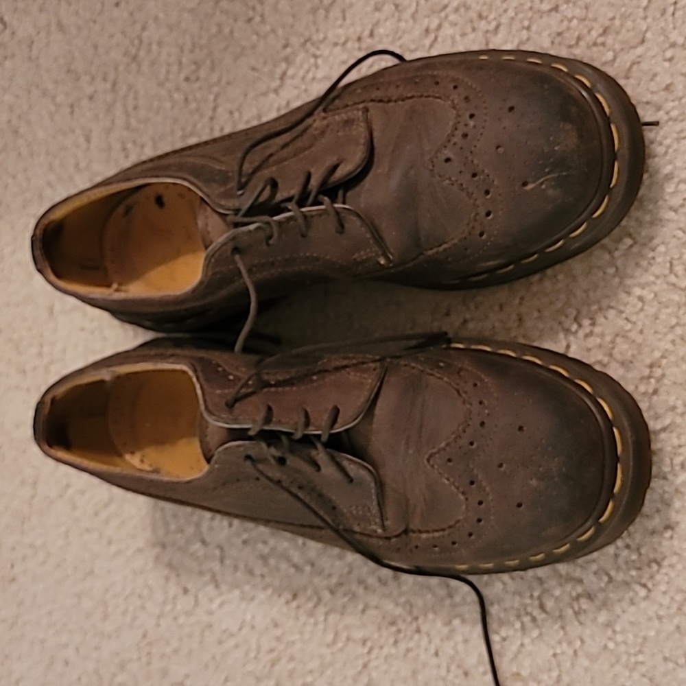 Dr.Marten Wingtip Brown Lowtop Boots (Original MADE in ENGLAND)